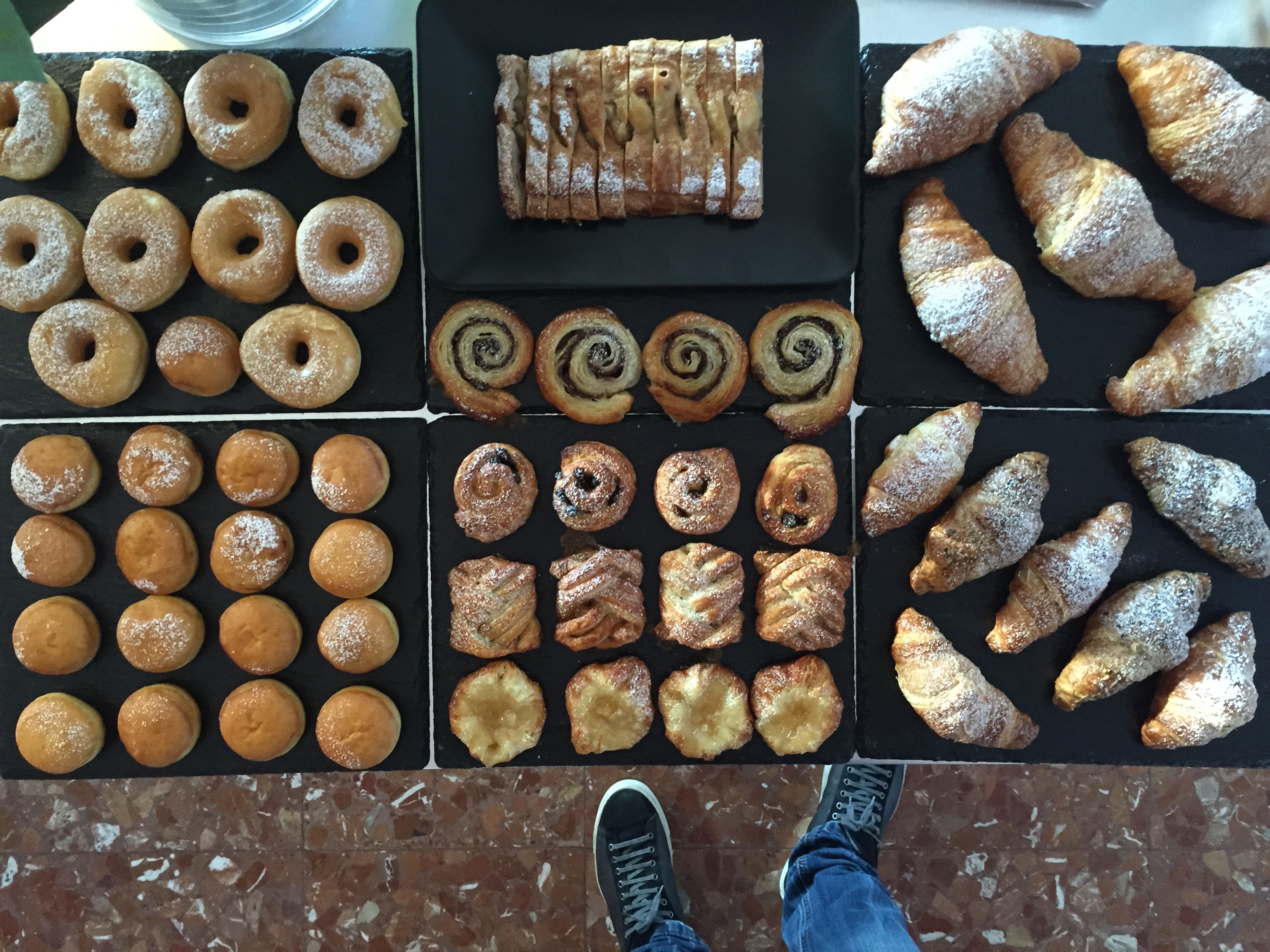Crostate e dolci artigianali colazione hotel Cinquale